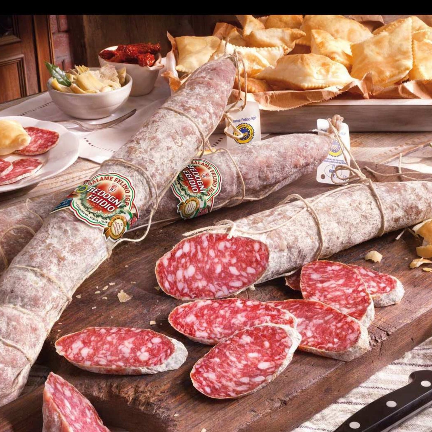 Confezione orientativa di Salame felino IGP di Bedogni Egidio, Italia