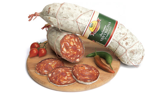 Confezione orientativa di Salame tipo ventricina vastese del I salumieri di Castel Castagna, Italia