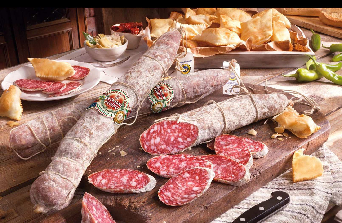 Confezione orientativa di Salame felino IGP di Bedogni Egidio, Italia